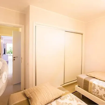 1 Bedroom For 4 People In Tenerife 阿德耶